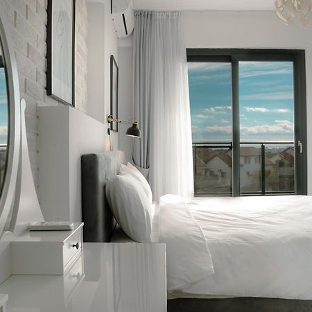 Terra Apartments In Caesar Blue Resort, Fixed Lunch Till 3Pm, Gym, Heated Pool, Sauna, Kids Club Rizokarpaso Extérieur photo