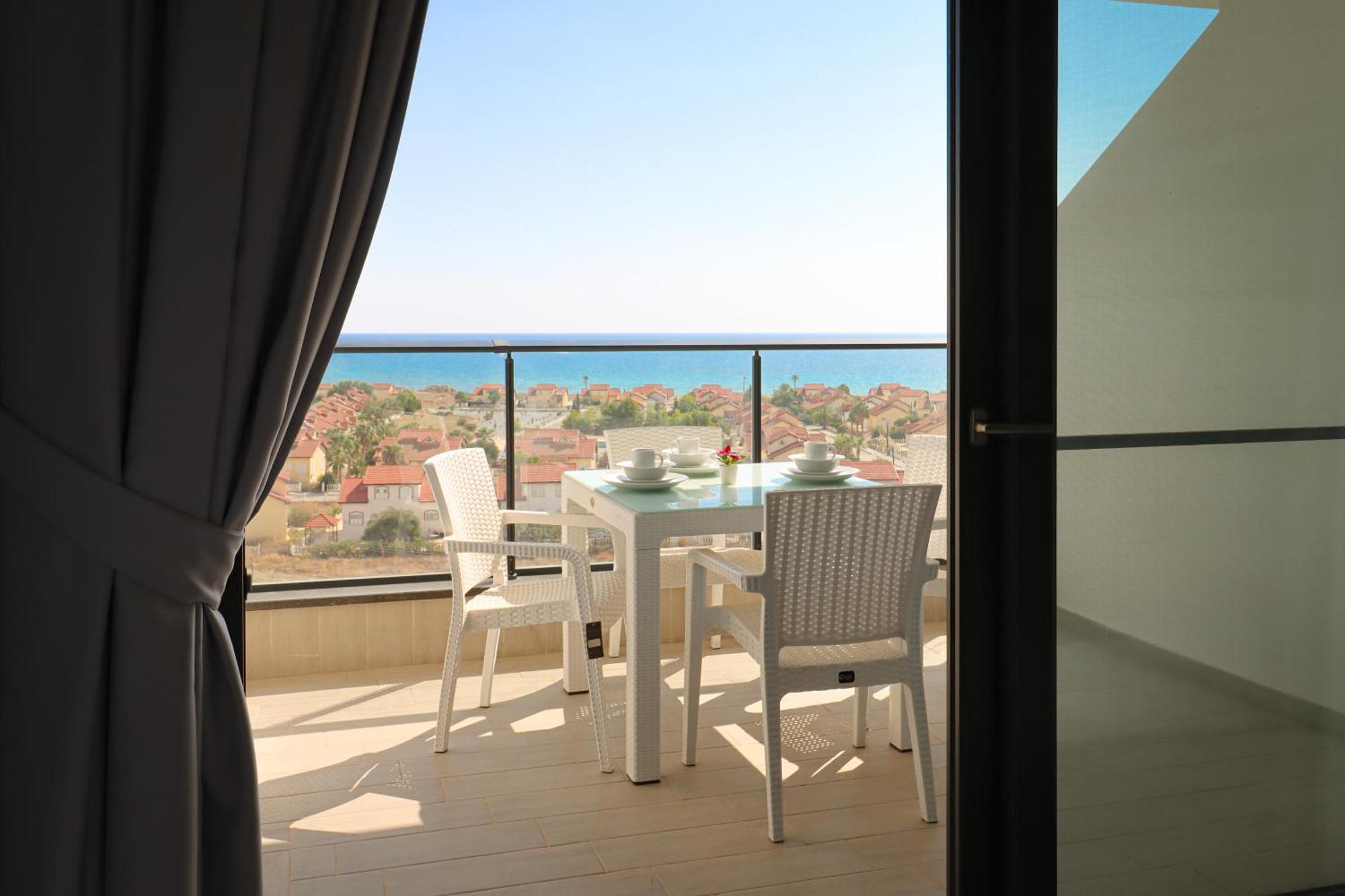 Terra Apartments In Caesar Blue Resort, Fixed Lunch Till 3Pm, Gym, Heated Pool, Sauna, Kids Club Rizokarpaso Extérieur photo